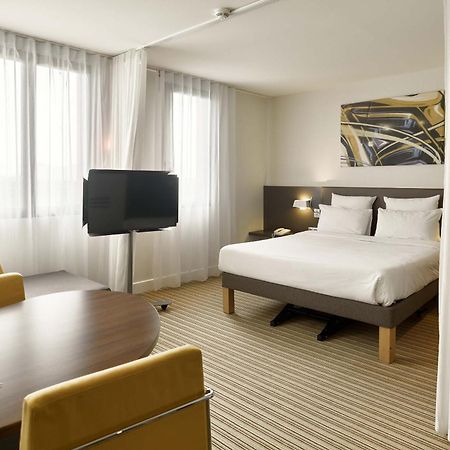B&B Hotel Velizy Est Luaran gambar