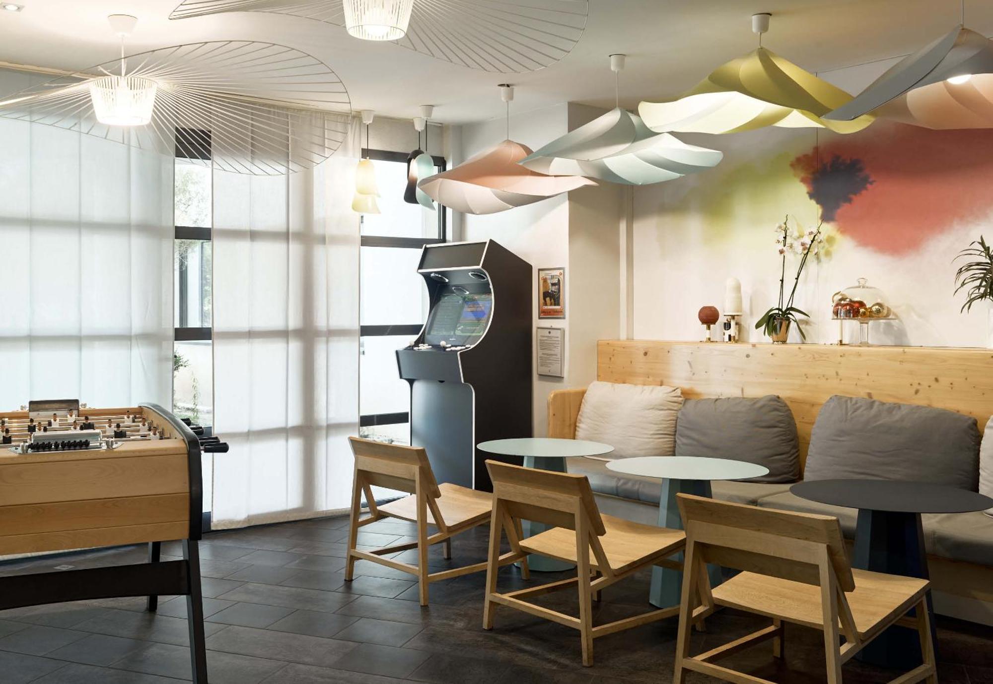 B&B Hotel Velizy Est Luaran gambar